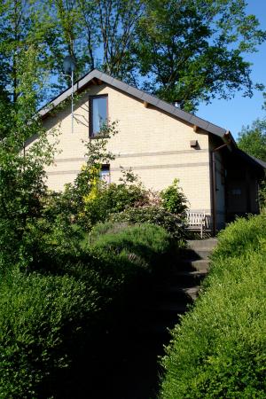 Huizenruil: Vrijstaand huis in Anseremme